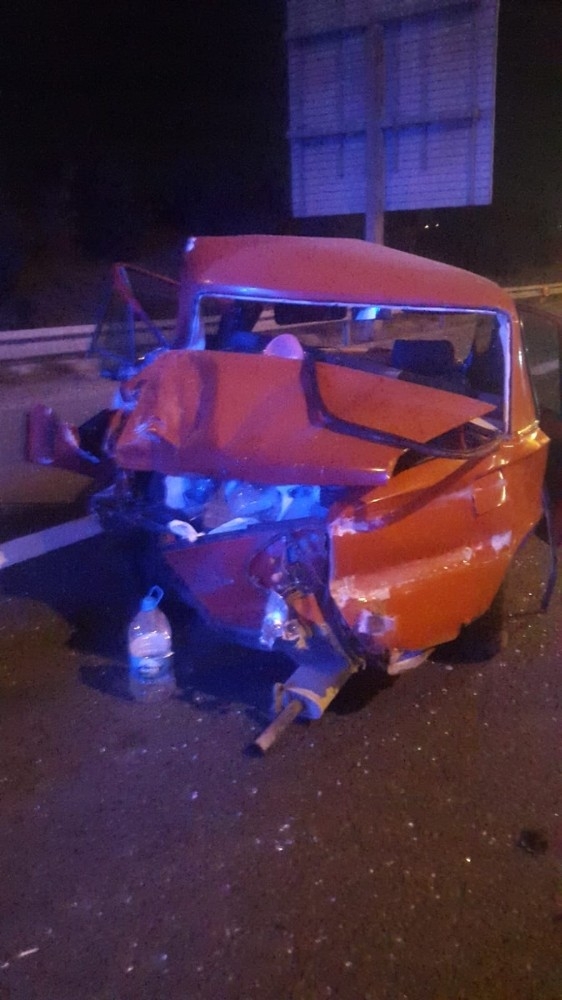 Başkentte Otomobiller Çarpıştı: 1’i Ağır 3 Yaralı