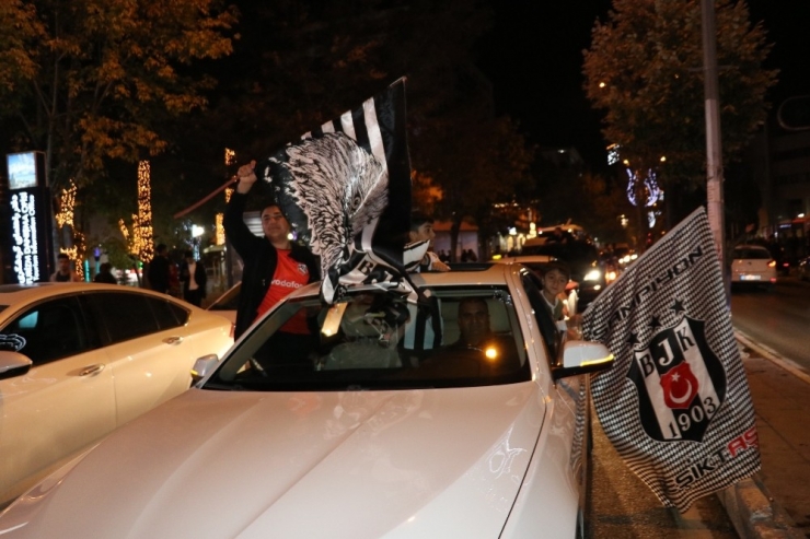 Çarşı Van’ın Derbi Sevinci