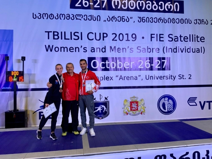 Milli Eskrimcilerden Tiflis’te Bir Gümüş, Bir Bronz Madalya