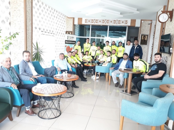 Protokol Futbolcularla Kahvaltıda Buluştu