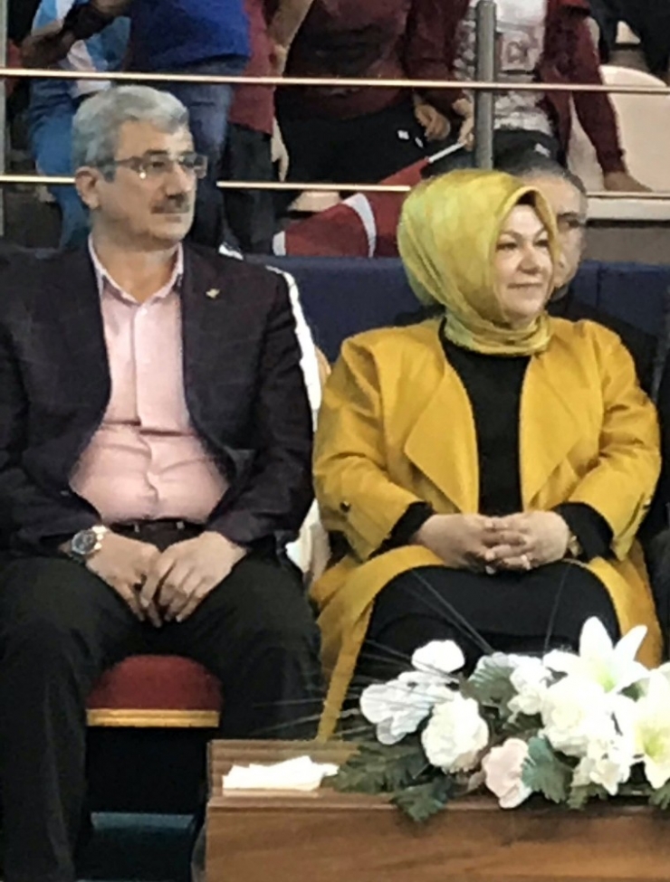 Londra’da Terör Örgütü Yandaşları Sancaktepe Belediye Başkanı Döğücü’ye Saldırdı