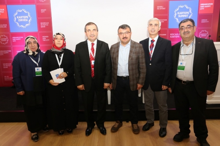 Kartepe Zirvesi’nde ‘Mutlu Yuva, Mutlu Yaşam’ Konuşuldu