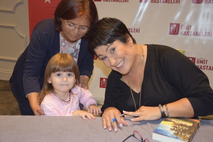 Kadın Buluşmaları’na İclal Aydın Katıldı