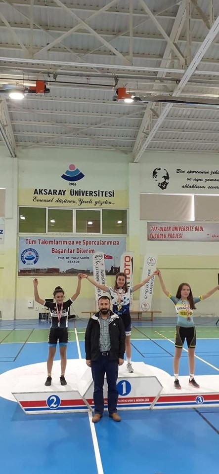 Şampiyonlar Klasiklerine Devam Ediyor