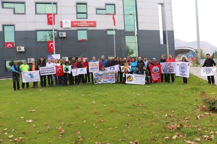 Dağcılar 29 Ekim Tırmanışı İçin Erciyes’e Hareket Etti