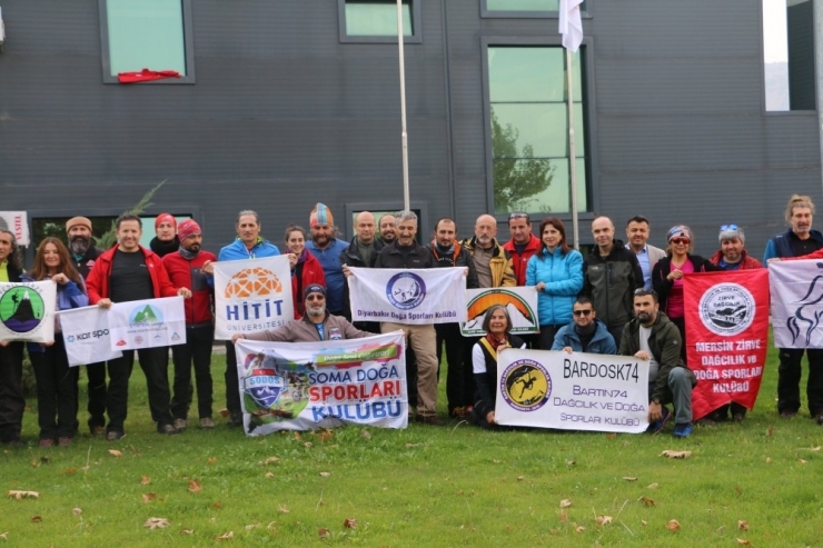 Dağcılar 29 Ekim Tırmanışı İçin Erciyes’e Hareket Etti