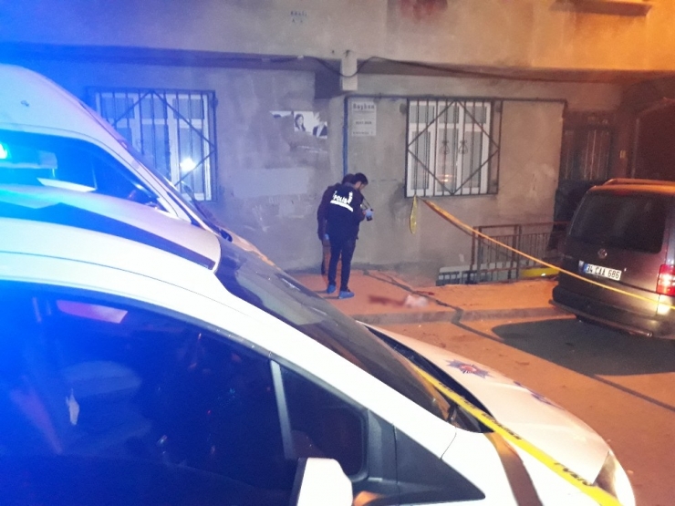 Bağcılar’da Silahlı Kavga: 1 Yaralı