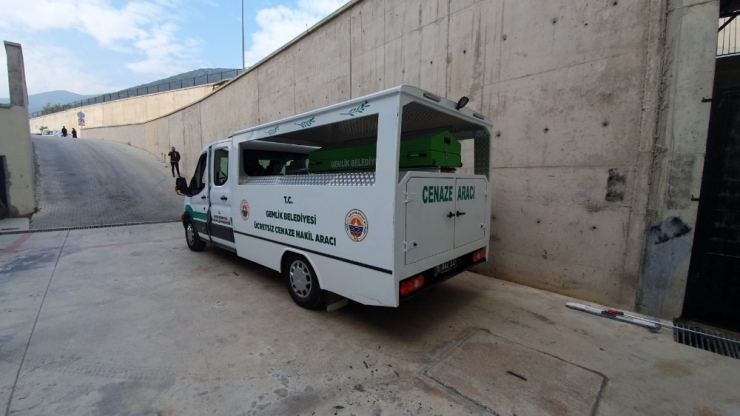 Karşıdan Karşıya Geçmek İsterken Hayatını Kaybetti