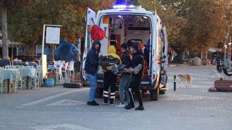 Aynı Botta Ölen Arkadaşlarına Aldırmadan Kaçmaya Devam Ettiler