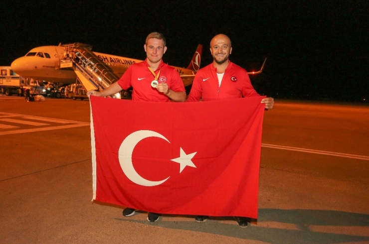 Cumhurbaşkanlığından Milli Sporcu Ali Topaloğlu’na Davet