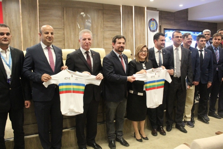 Dünya İşitme Engelliler Bisiklet Şampiyonası’nın Tanıtımı Yapıldı