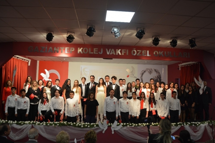 Gaziantep Kolej Vakfı’nda 96.yıl Coşkusu