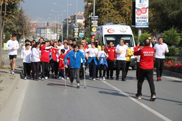 Farkındalık Koşusu’na Katılan Sporcular Bolu’ya Ulaştı
