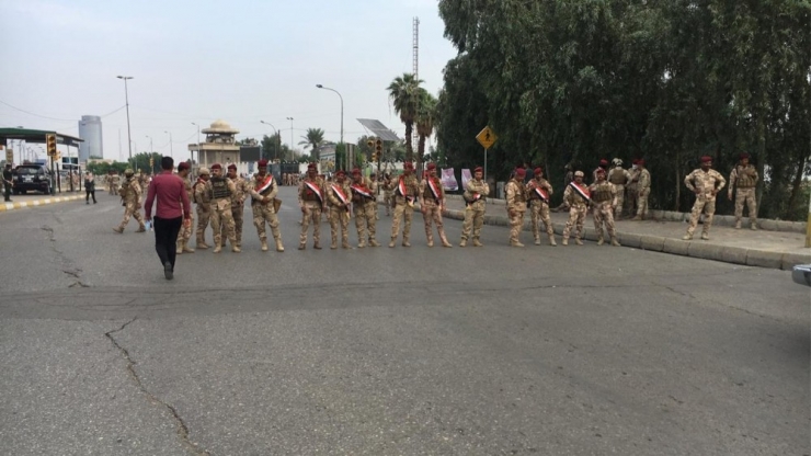 Irak’ta Öğrenciler Hükümetin Çağrısına Rağmen Sokaklarda