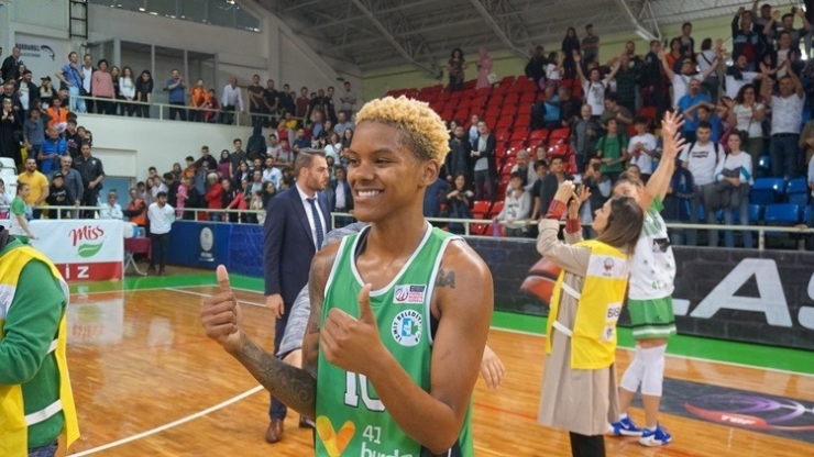 Periler İzmit’te Galibiyeti Yakaladı