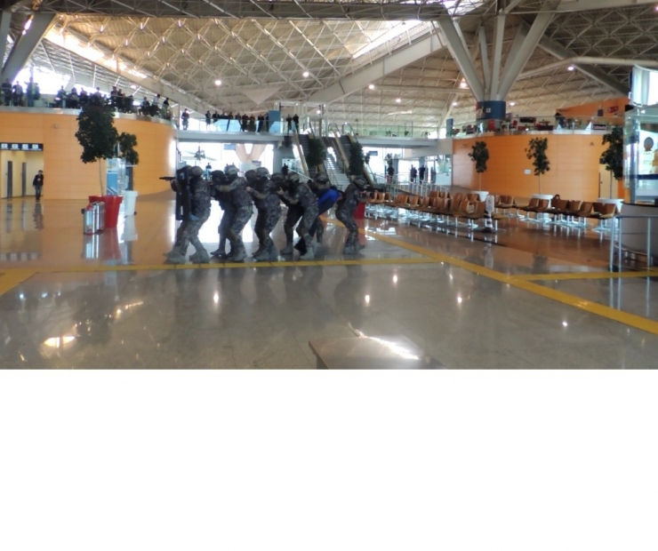 Kars Harakani Havalimanı’nda Silahlı Saldırı Tatbikatı Gerçeği Aratmadı