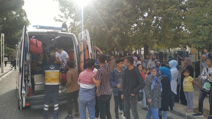 Lise Öğrencisi Bıçaklandı