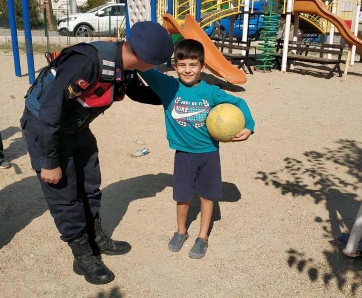 Jandarmanın ‘Huzur Ve Güven’ Uygulamasında 31 Şahıs Yakalandı