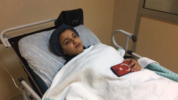 Kaymakam Kaplay Yaralı Öğrencileri Hastanede Ziyaret Etti