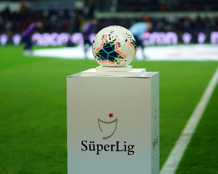 Süper Lig: M.başakşehir: 0 - Trabzonspor: 0 (Maç Devam Ediyor)