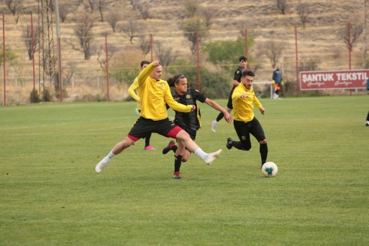 Yeni Malatyaspor Hazırlık Maçında U19 Takımını 4-0 Yendi