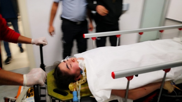 Köpekten Kaçarken Düşüp Yaralanan Sıla Yaşam Mücadelesini Kaybetti