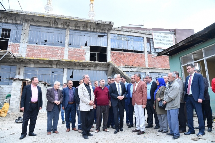 Isparta Tabakhane Cami Avlusunda Yıkım