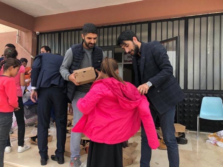 İzmir’den Gönüllere