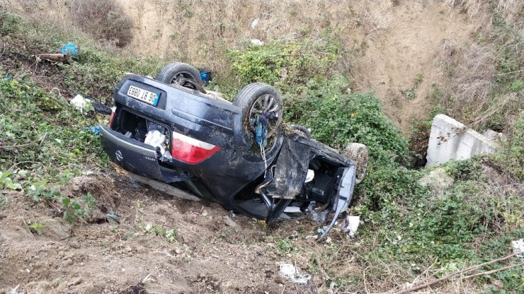 Cep Telefonuyla Konuşmaktan Ceza Yedikten Sonra Kaza Yaptı: 2 Ölü, 2 Yaralı