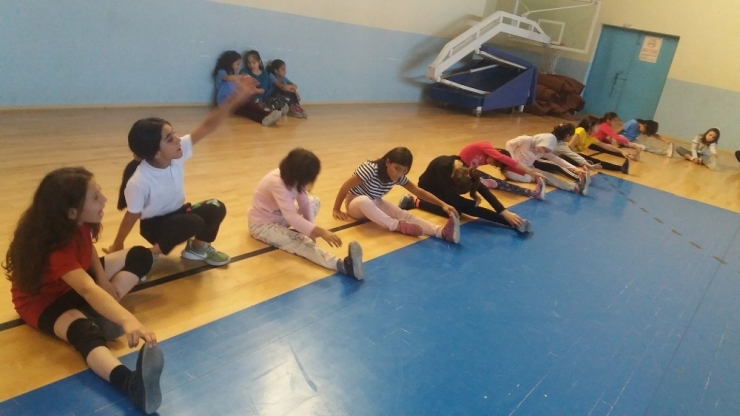 Yetenek Gençler Spora Yönlendiriliyor