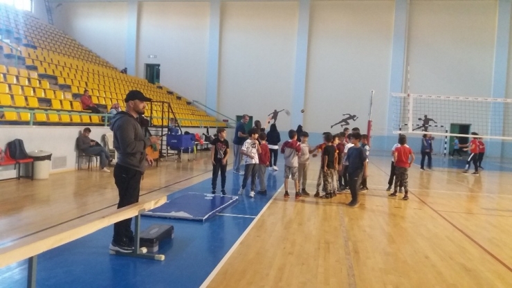 Yetenek Gençler Spora Yönlendiriliyor