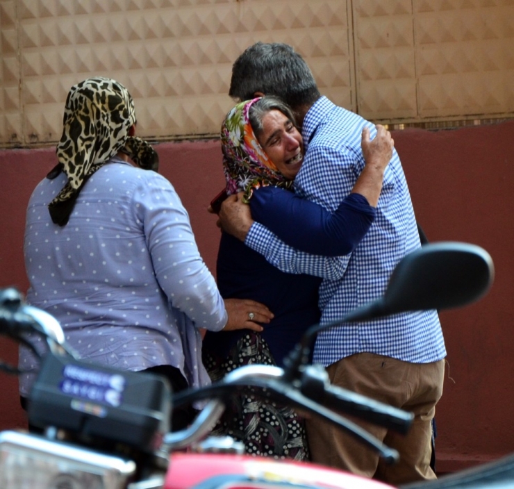 Genç Futbolcunun Cenazesi Gözyaşlarıyla Adli Tıptan Alındı