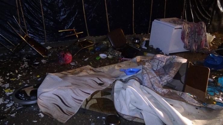 Kavga Ettiği Kardeşini İçeri Kilitleyip Evi Yakıp Kaçtı