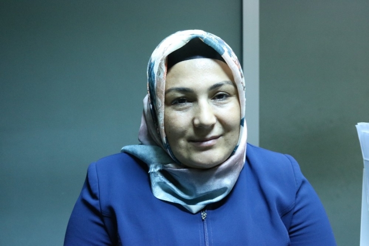 ‘Çocuk Sahibi Olmazsın’ Denilen Kadın 14 Yıl Sonra Anne Oldu