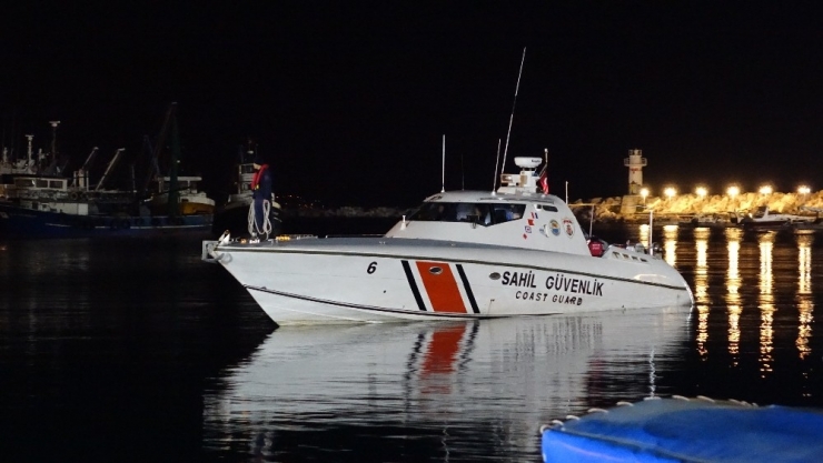 Kuzey Ege’de 74 Düzensiz Göçmen Yakalandı