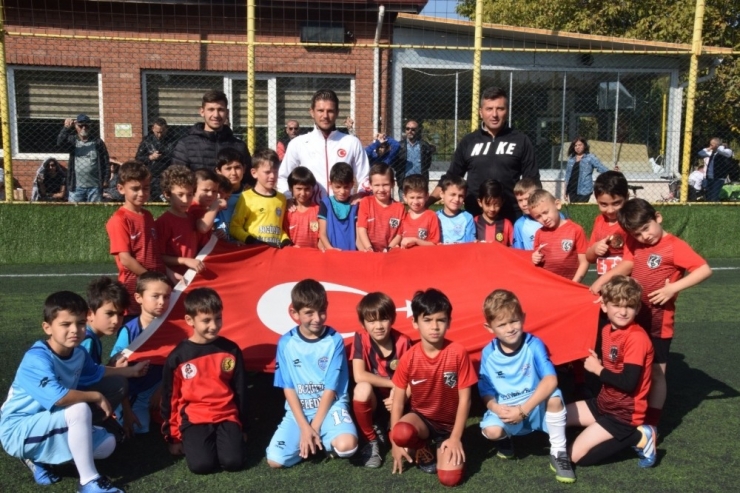 29 Ekim Özel Maçı Dostça Bitti