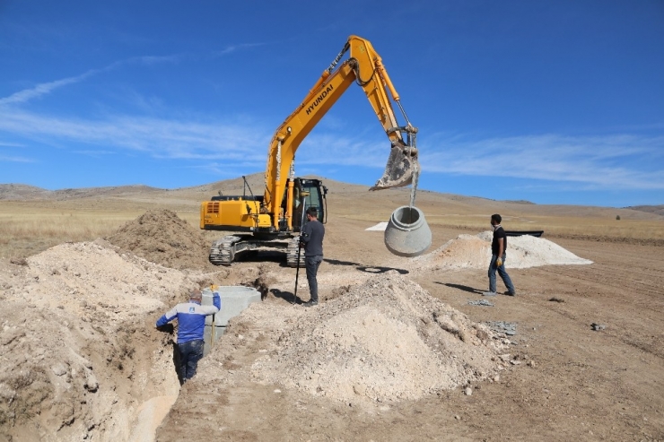 Sivrihisar Organize Sanayi Bölgesi’nde Alt Yapı Çalışmaları Hızlandı