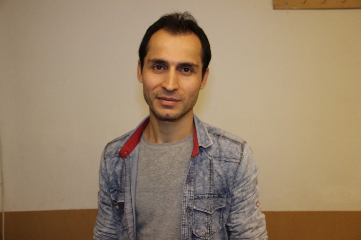 Market Çalışanı Madeni Para Saymaktan Sıkılınca Uygulama Geliştirdi