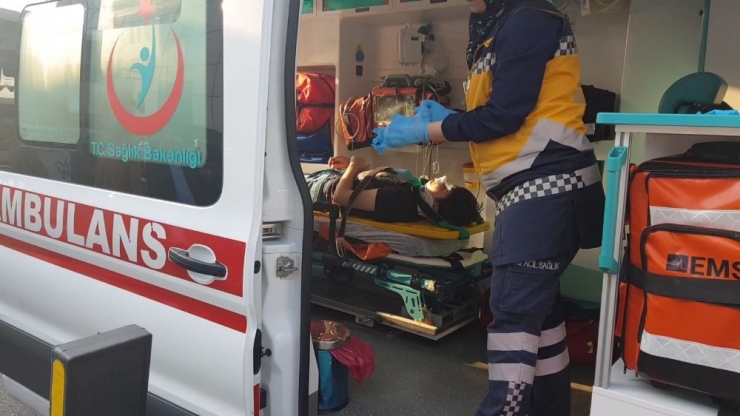 Halk Otobüsünün Çarptığı Öğrenci Yaralandı