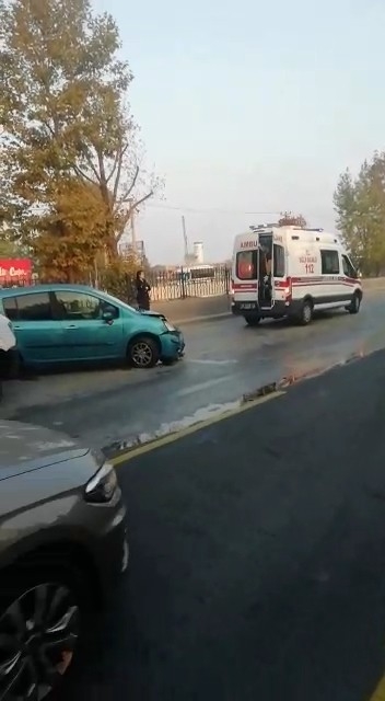 Şehirlerarası Yola Mazot Döküldü, Çok Sayıda Araç Kaza Yaptı