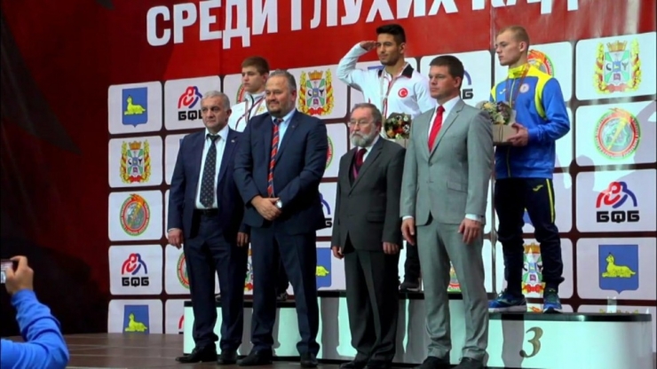 Meram Belediyesporlu Güreşçi Türkiye’ye İkinci Bir Bayram Sevinci Yaşattı