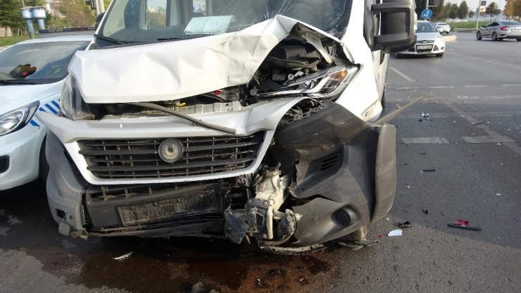 Pendik Sahil Yolunda Feci Kaza: 8 Yaralı