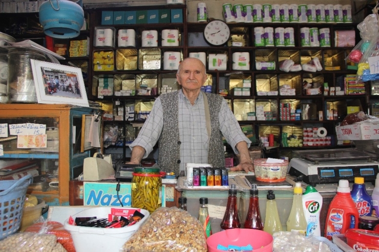 69 Yıllık Bir Bakkal Serüveni