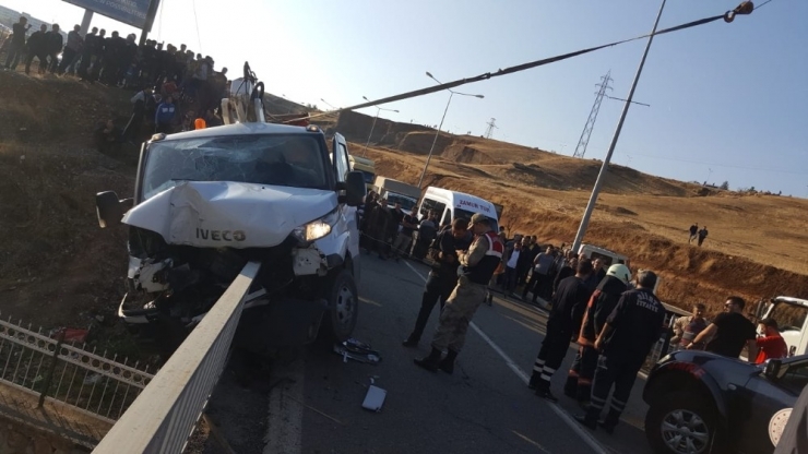 Siirt’te Trafik Kazası: 1’i Ağır 2 Yaralı