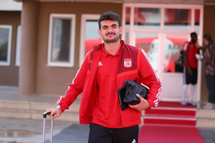 Sivasspor Kupa Maçı İçin Ankara’ya Gitti