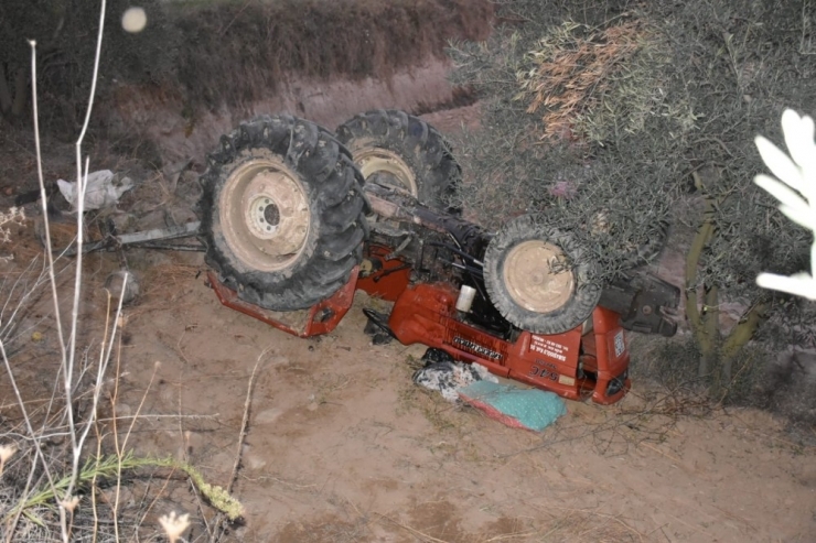 Karacasu’da Traktör Kazası: 2 Yaralı