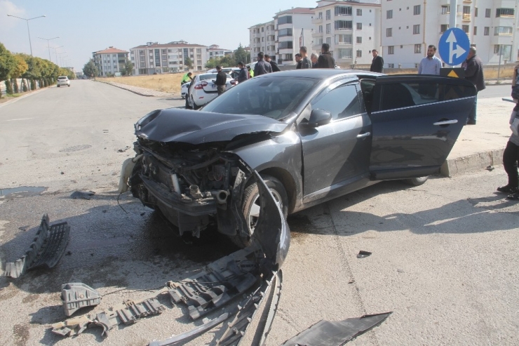 Elazığ’da Trafik Kazası: 1 Yaralı