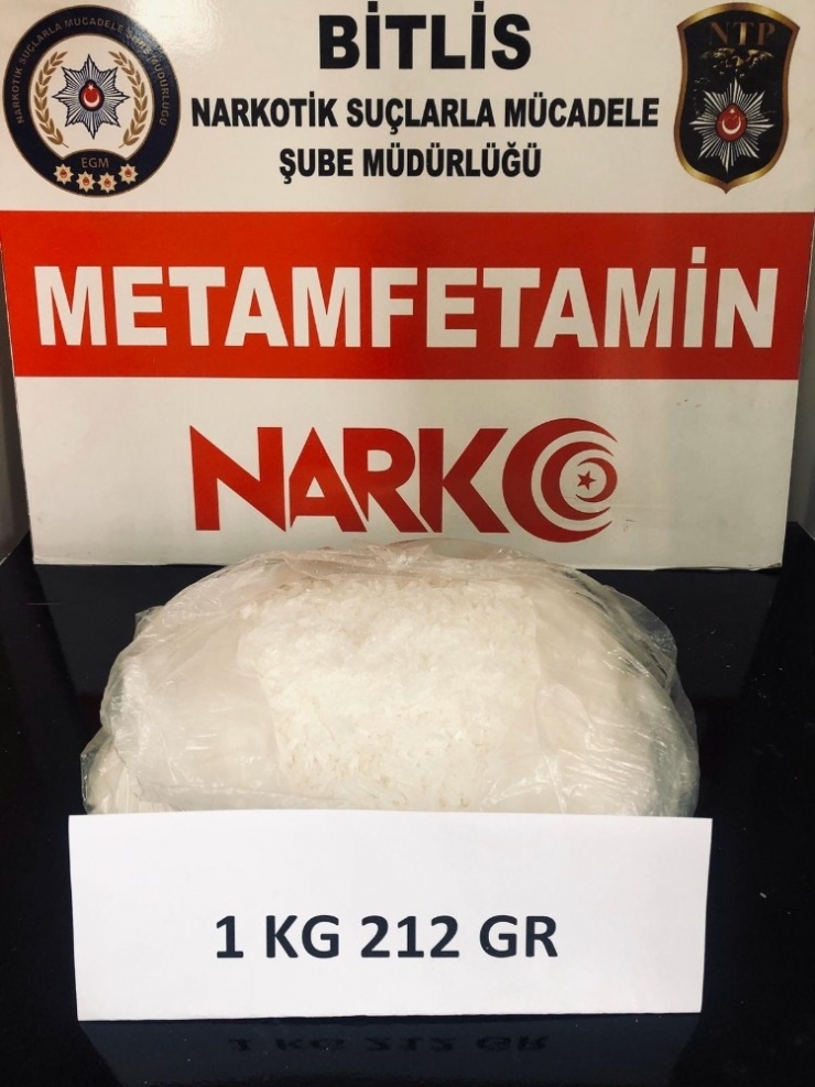 Bitlis’te Jandarma Ve Polisten Uyuşturucu Operasyonu