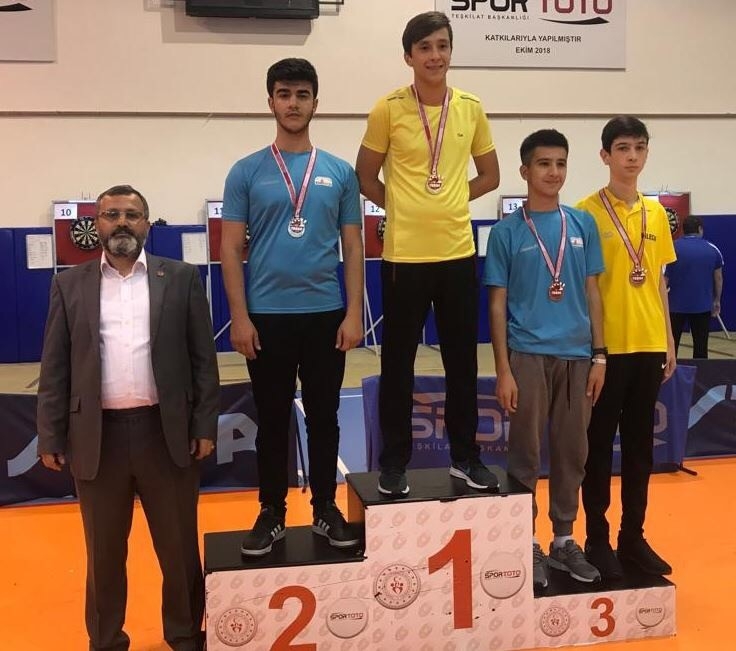 Dart Şampiyonası’nda İlçenin Gururu Oldular