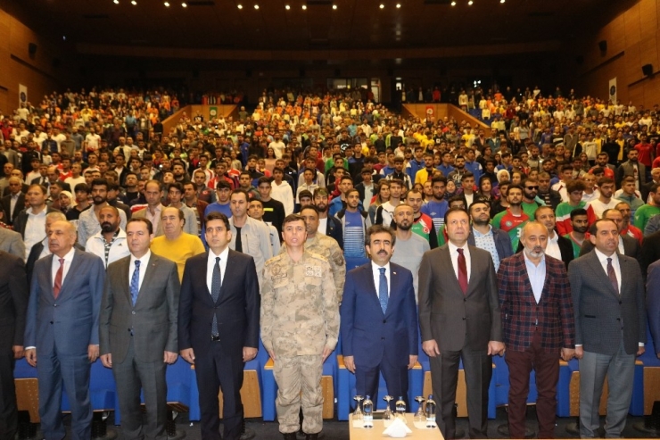 Kayyumdan Amatör Spor Kulüplerine 1 Milyon 200 Bin Tl’lik Maddi Destek